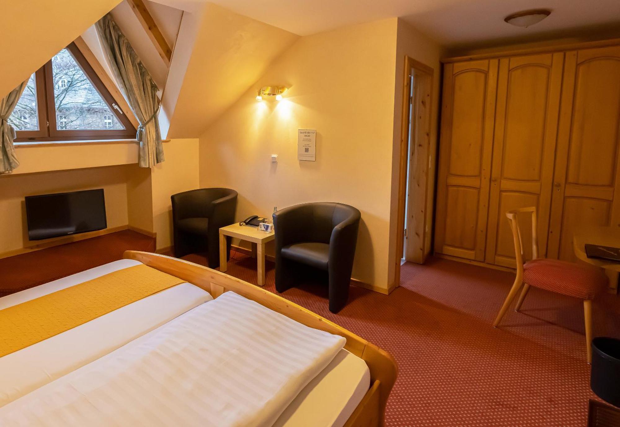 Hotel Sauerlaender Hof Willingen  Exterior photo